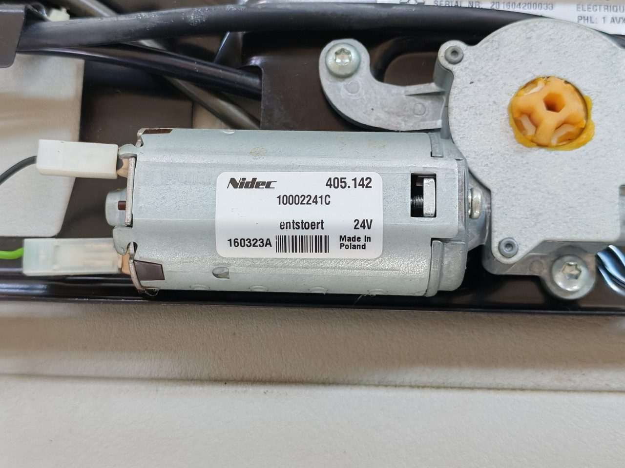 RENAULT RANGE T / SUNROOF / 7484505331 - Logs un rezerves daļas: foto 4 RENAULT RANGE T / SUNROOF / 7484505331 - Logs un rezerves daļas: foto 4