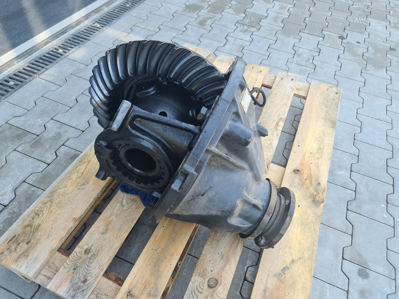 RENAULT VOLVO DIFFERENTIAL DIFF / MS17X RSS1344C 2.85 1/285 37/13 / DELIVERY WORLDWIDE - Diferenciālis - Kravas automašīna: foto 2 RENAULT VOLVO DIFFERENTIAL DIFF / MS17X RSS1344C 2.85 1/285 37/13 / DELIVERY WORLDWIDE - Diferenciālis - Kravas automašīna: foto 2