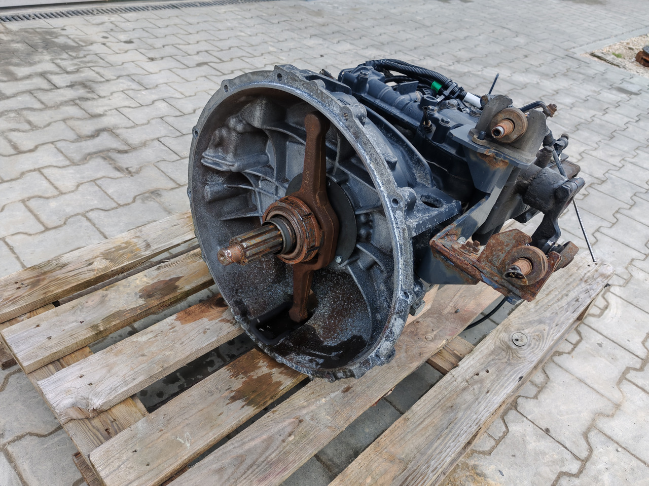 RENAULT ZF ECOLITE / 6S1000TO / MANUAL GEARBOX / 7420781908 - Pārnesumkārba: foto 3 RENAULT ZF ECOLITE / 6S1000TO / MANUAL GEARBOX / 7420781908 - Pārnesumkārba: foto 3