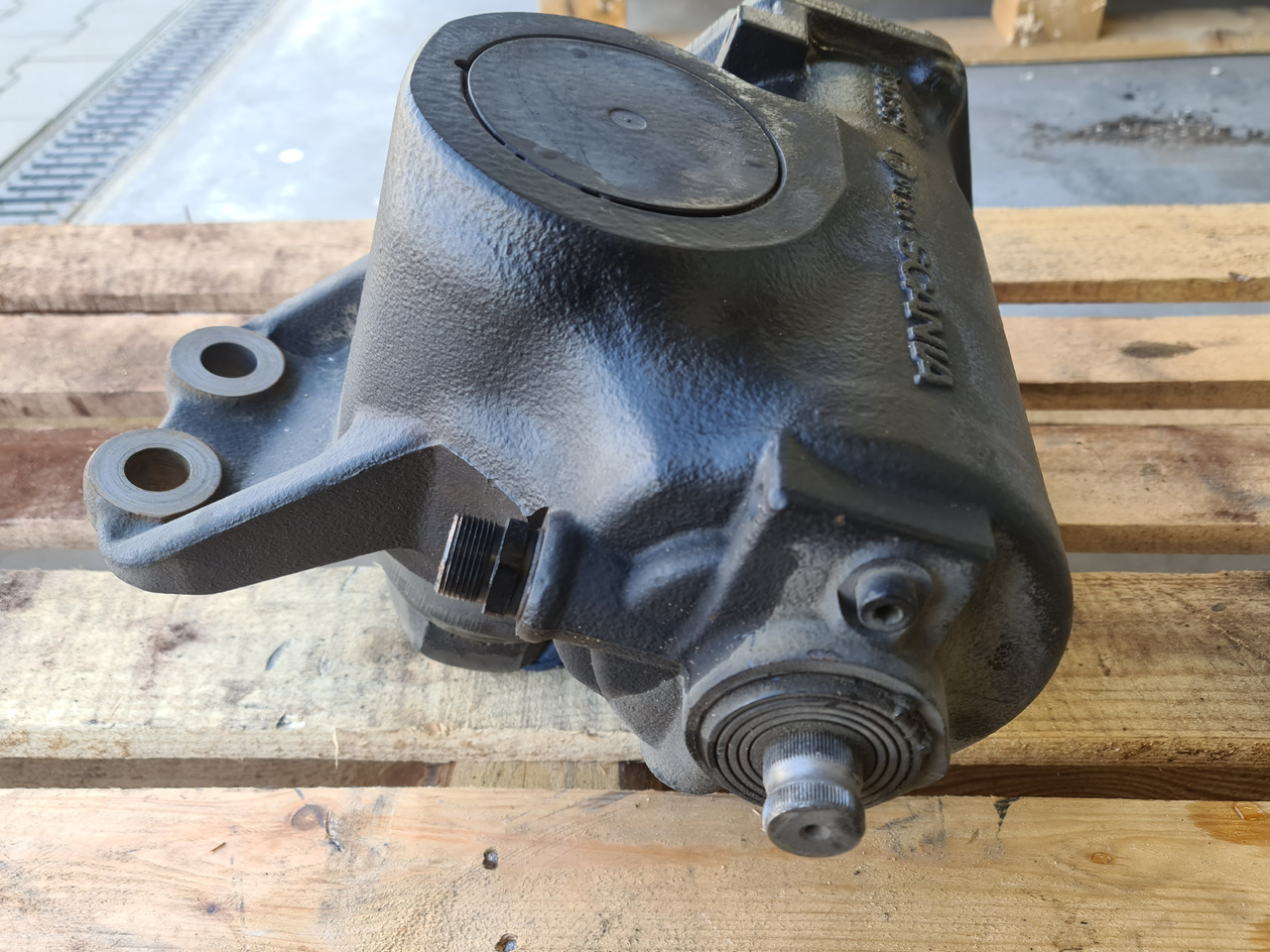 SCANIA STEERING COLUMN / NTG NTS NEW MODEL / WORLDWIDE DELIVERY - Stūres mehānisms: foto 3 SCANIA STEERING COLUMN / NTG NTS NEW MODEL / WORLDWIDE DELIVERY - Stūres mehānisms: foto 3
