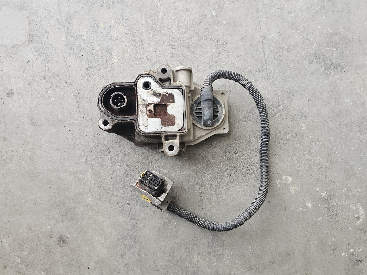 VOLVO FH FM / PWM CLUTCH VALVE / ISHIFT / 21965284 - Pārnesumkārba un rezerves daļas: foto 4 VOLVO FH FM / PWM CLUTCH VALVE / ISHIFT / 21965284 - Pārnesumkārba un rezerves daļas: foto 4
