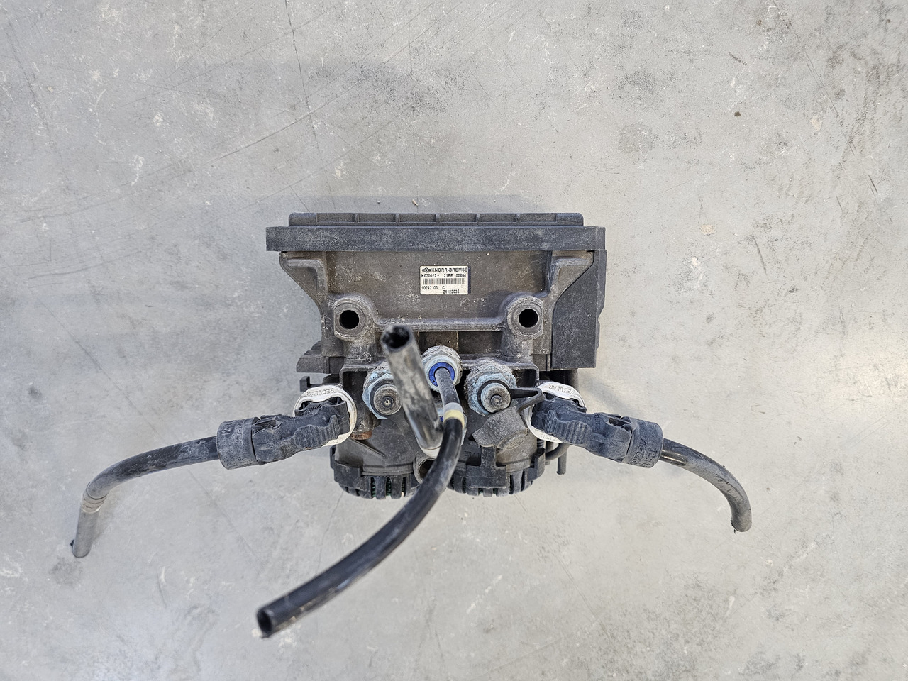 VOLVO FH FM / REAR EBS VALVE / K020022 / 21122035 - Bremžu vārsts: foto 2 VOLVO FH FM / REAR EBS VALVE / K020022 / 21122035 - Bremžu vārsts: foto 2