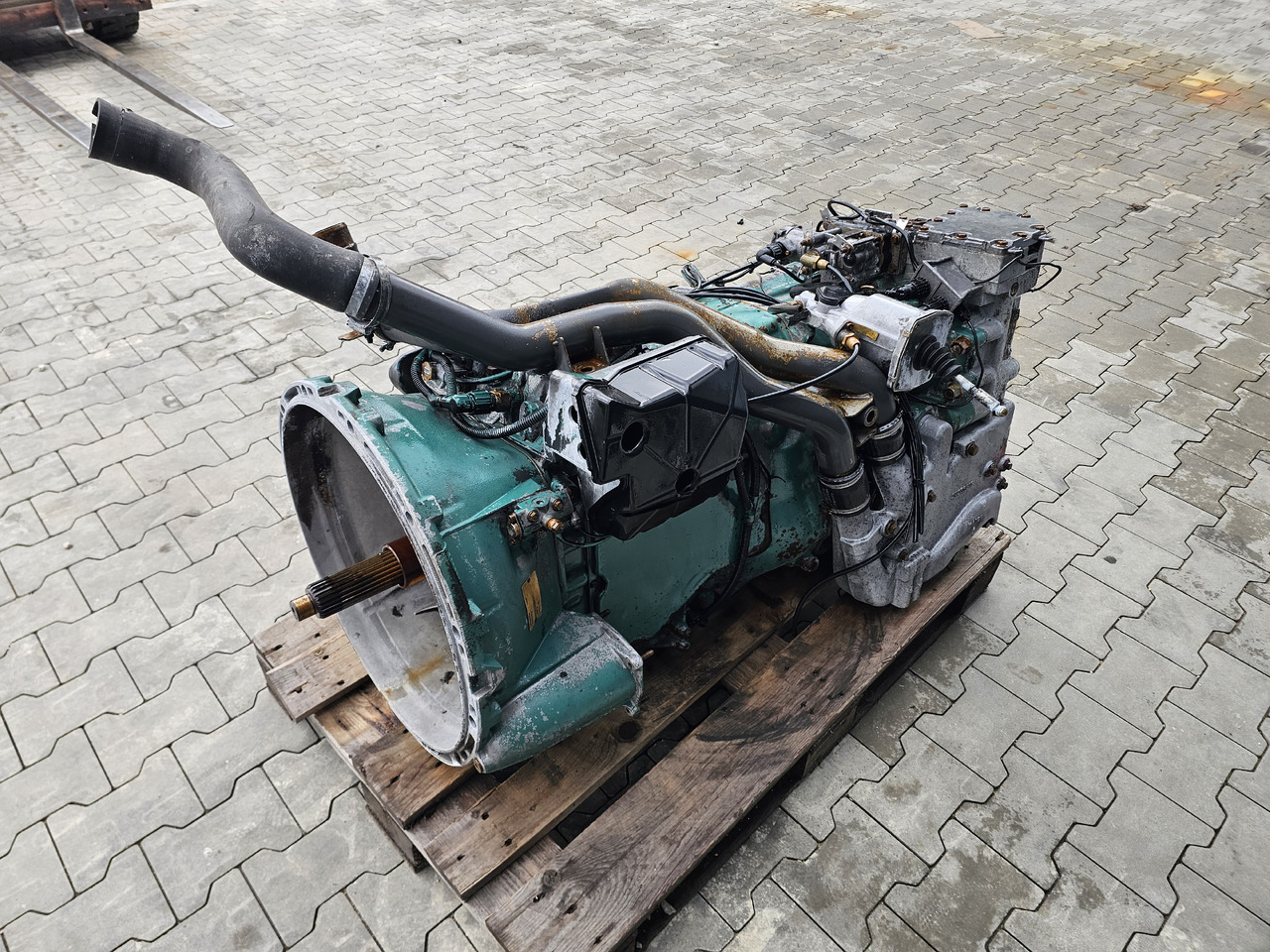 VOLVO FH13 FH16 / GEARBOX / RETARDER / VTO2814B / MANUAL / WORLDWIDE DELIVERY - Pārnesumkārba: foto 4 VOLVO FH13 FH16 / GEARBOX / RETARDER / VTO2814B / MANUAL / WORLDWIDE DELIVERY - Pārnesumkārba: foto 4