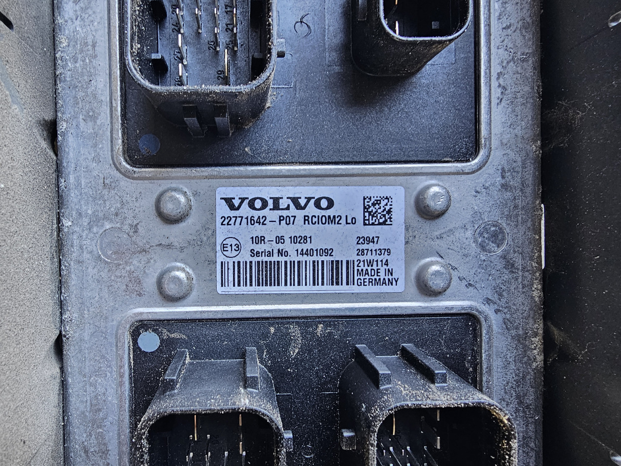 VOLVO FH5 FM5 EURO 6 / RCIOM2 CONTOL UNIT / 22771642 P07 - Elektroniskais vadības bloks (ECU): foto 3 VOLVO FH5 FM5 EURO 6 / RCIOM2 CONTOL UNIT / 22771642 P07 - Elektroniskais vadības bloks (ECU): foto 3