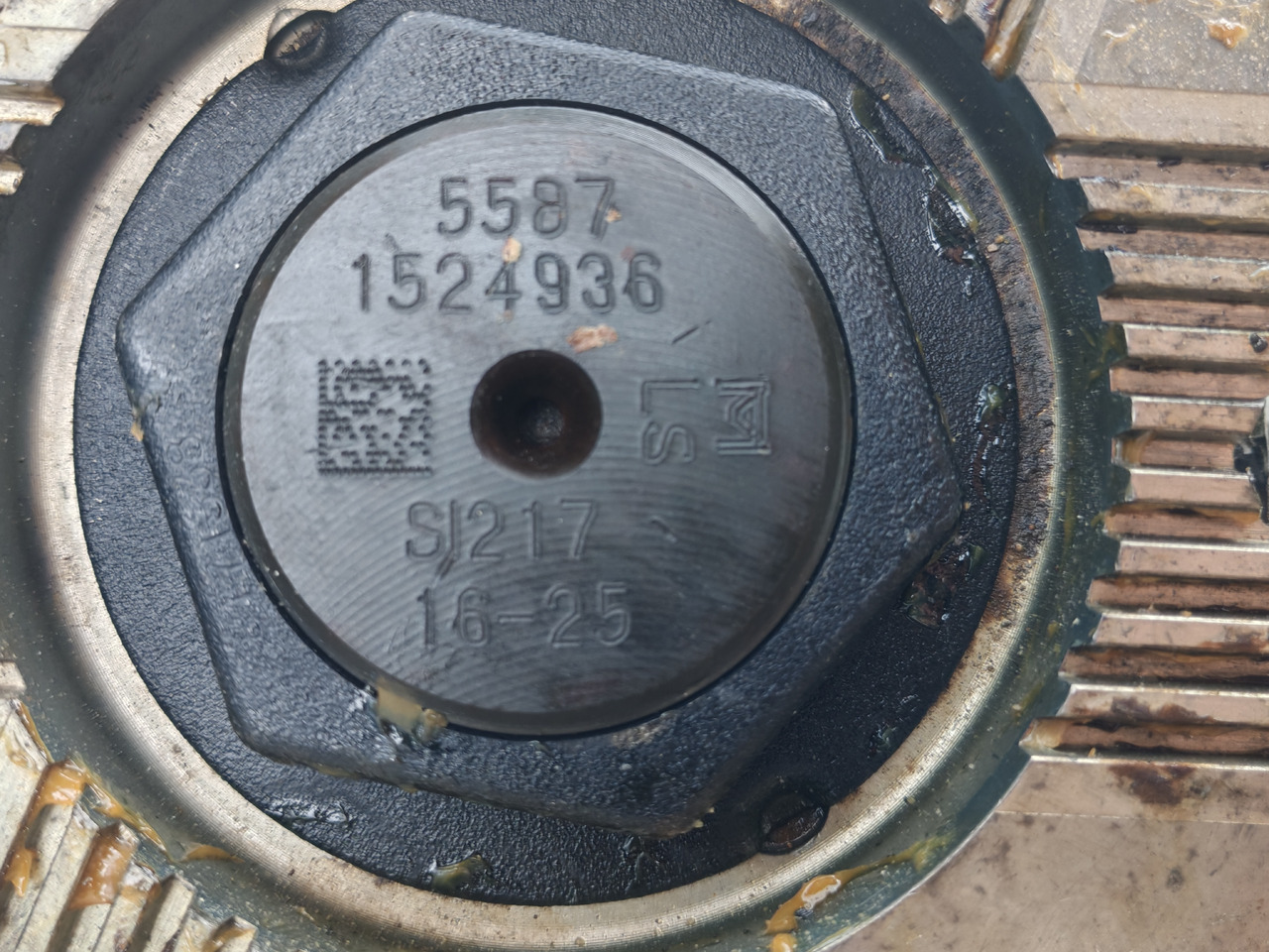 Aizmugurējā ass VOLVO RTH2610B / DS70H / RATIO: 1.56 16x25 / DIFFERENTIAL / NEW: foto 9 Aizmugurējā ass VOLVO RTH2610B / DS70H / RATIO: 1.56 16x25 / DIFFERENTIAL / NEW: foto 9