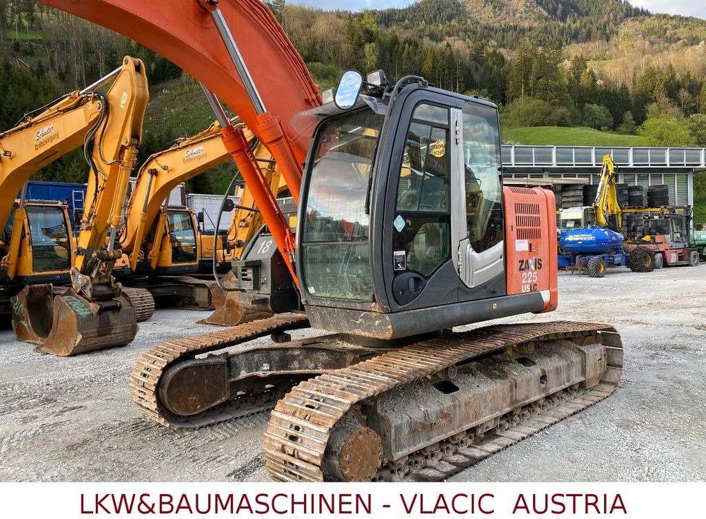 Hitachi ZX 225 USLC-3 - Kāpurķēžu ekskavators: foto 3 Hitachi ZX 225 USLC-3 - Kāpurķēžu ekskavators: foto 3