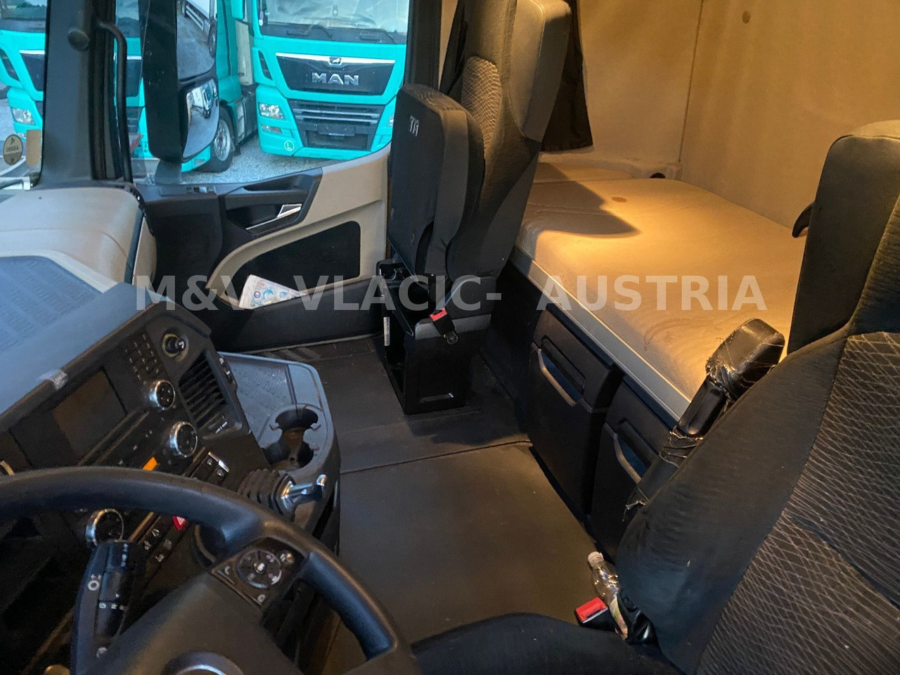 Mercedes-Benz 2542 - Konteineru vedējs/ Kravas automašīna ar noņemamā virsbūve: foto 5 Mercedes-Benz 2542 - Konteineru vedējs/ Kravas automašīna ar noņemamā virsbūve: foto 5