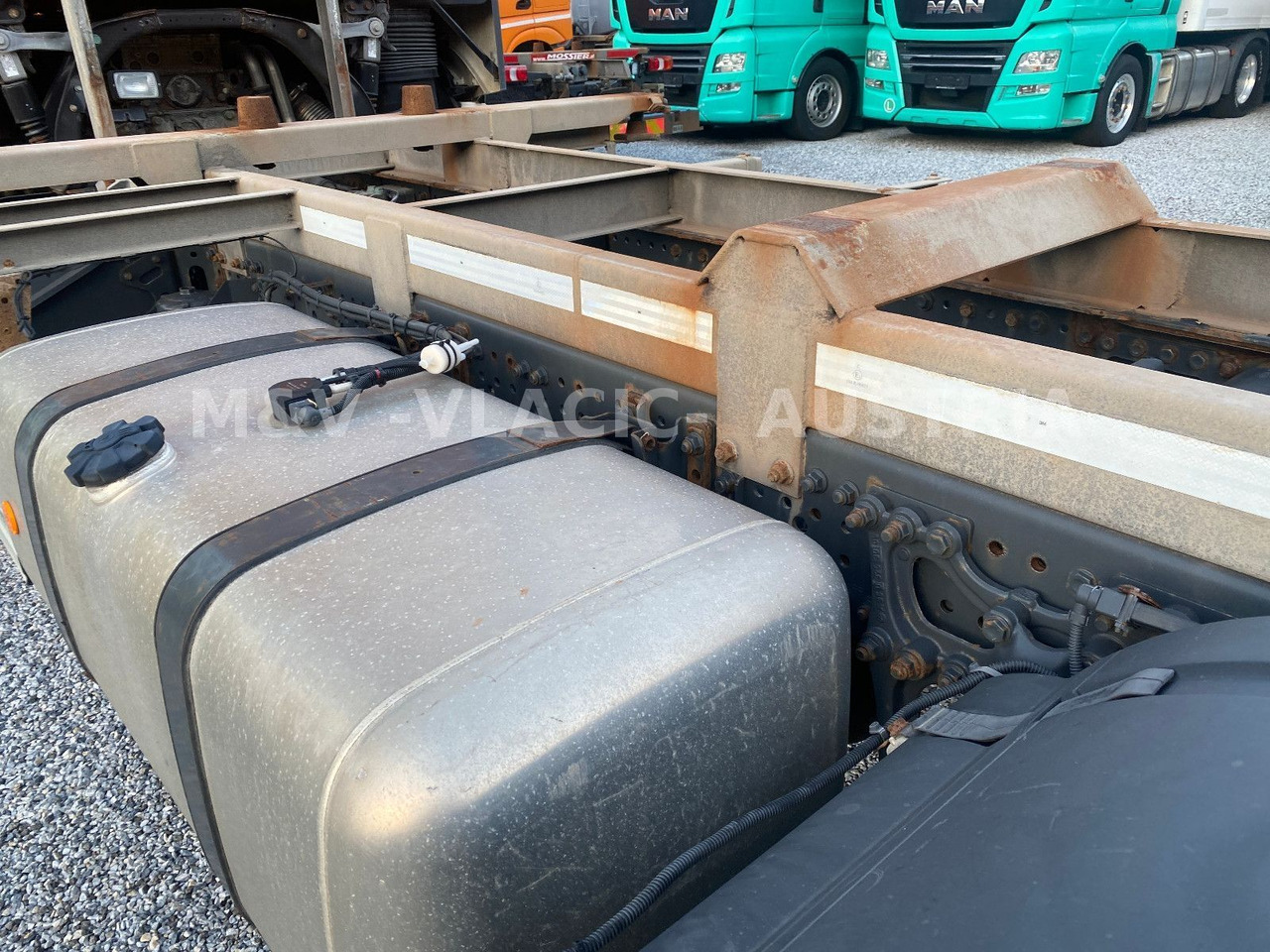 Konteineru vedējs/ Kravas automašīna ar noņemamā virsbūve Mercedes-Benz 2542: foto 19 Konteineru vedējs/ Kravas automašīna ar noņemamā virsbūve Mercedes-Benz 2542: foto 19