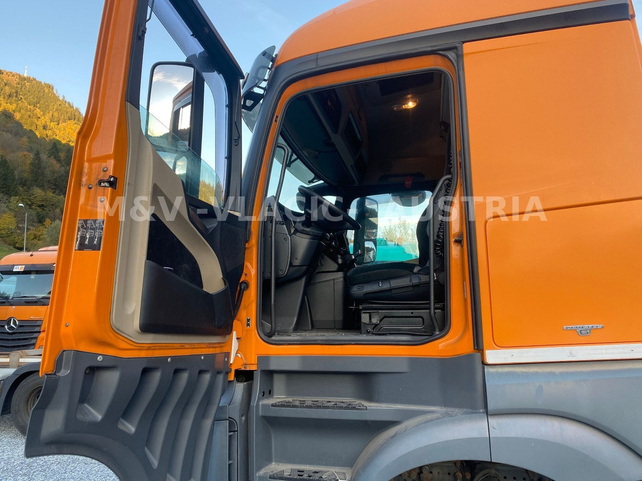 Mercedes-Benz 2542 - Konteineru vedējs/ Kravas automašīna ar noņemamā virsbūve: foto 3 Mercedes-Benz 2542 - Konteineru vedējs/ Kravas automašīna ar noņemamā virsbūve: foto 3