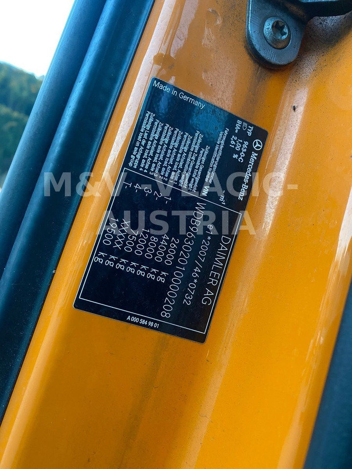 Konteineru vedējs/ Kravas automašīna ar noņemamā virsbūve Mercedes-Benz 2542: foto 13 Konteineru vedējs/ Kravas automašīna ar noņemamā virsbūve Mercedes-Benz 2542: foto 13