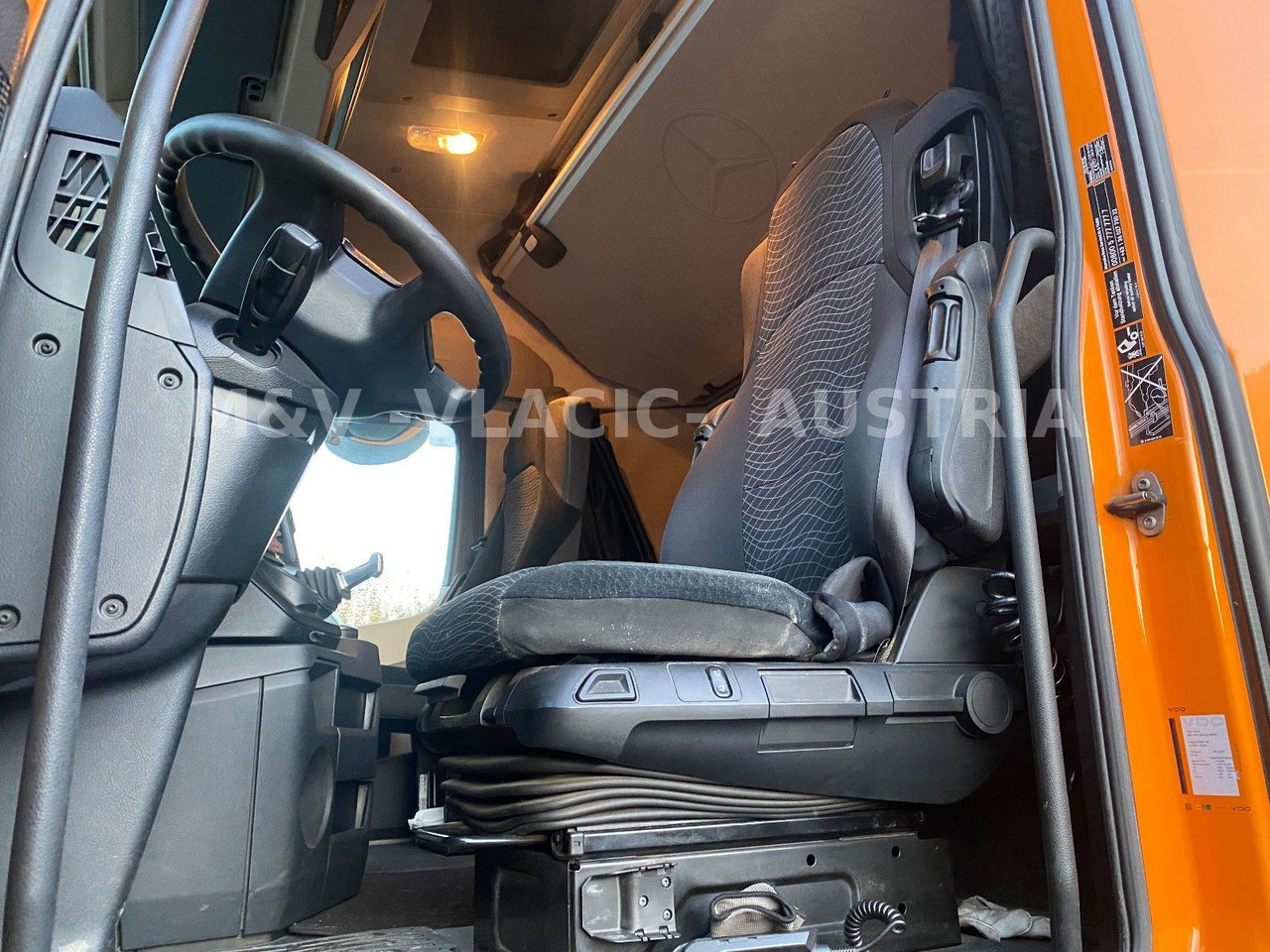 Mercedes-Benz 2542 - Konteineru vedējs/ Kravas automašīna ar noņemamā virsbūve: foto 3 Mercedes-Benz 2542 - Konteineru vedējs/ Kravas automašīna ar noņemamā virsbūve: foto 3