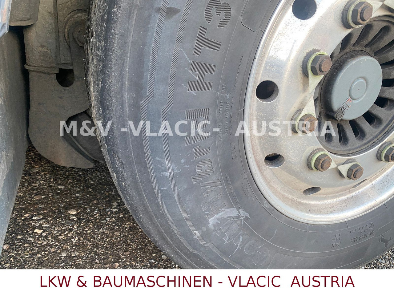 Schwarzmüller Benzin / Diesel 43000L 6Kammer Peillstab - Puspiekabe cisterna: foto 4 Schwarzmüller Benzin / Diesel 43000L 6Kammer Peillstab - Puspiekabe cisterna: foto 4