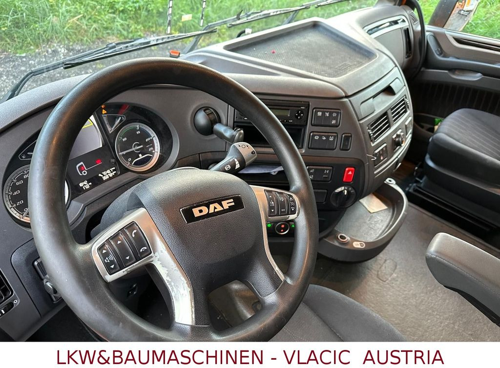 DAF XF 450 FT SSC - ADR AT-FL-EX DAF XF 450 FT SSC Mega SZM vorne Blatt feder - Vilcējs: foto 4 DAF XF 450 FT SSC - ADR AT-FL-EX DAF XF 450 FT SSC Mega SZM vorne Blatt feder - Vilcējs: foto 4