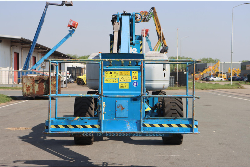 Genie Z135 - Izlices pacēlājs: foto 2 Genie Z135 - Izlices pacēlājs: foto 2