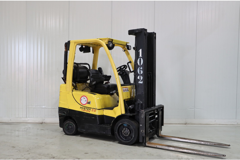 Hyster S3.0FT - Gāzes iekrāvējs: foto 1 Hyster S3.0FT - Gāzes iekrāvējs: foto 1