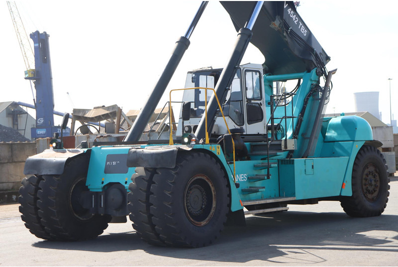 KONECRANES 4542TB5 - Sānu konteineru krāvējs: foto 4 KONECRANES 4542TB5 - Sānu konteineru krāvējs: foto 4