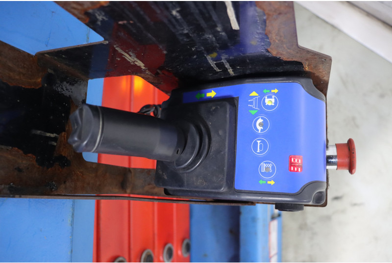 Mantall XE140W - Šķērveida pacēlājs: foto 2 Mantall XE140W - Šķērveida pacēlājs: foto 2