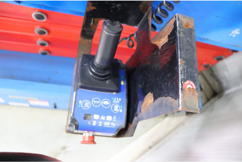 Mantall XE140W - Šķērveida pacēlājs: foto 2 Mantall XE140W - Šķērveida pacēlājs: foto 2