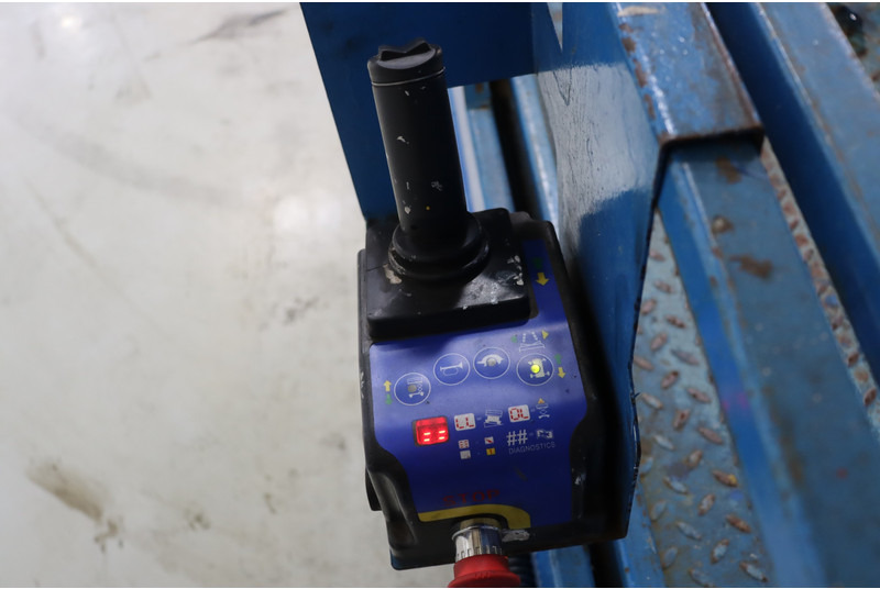 Mantall XE80N - Šķērveida pacēlājs: foto 2 Mantall XE80N - Šķērveida pacēlājs: foto 2