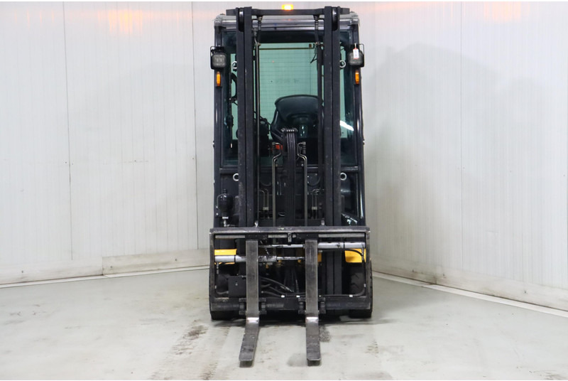 UniCarriers A2N1L16Q - Elektroiekrāvējs: foto 2 UniCarriers A2N1L16Q - Elektroiekrāvējs: foto 2