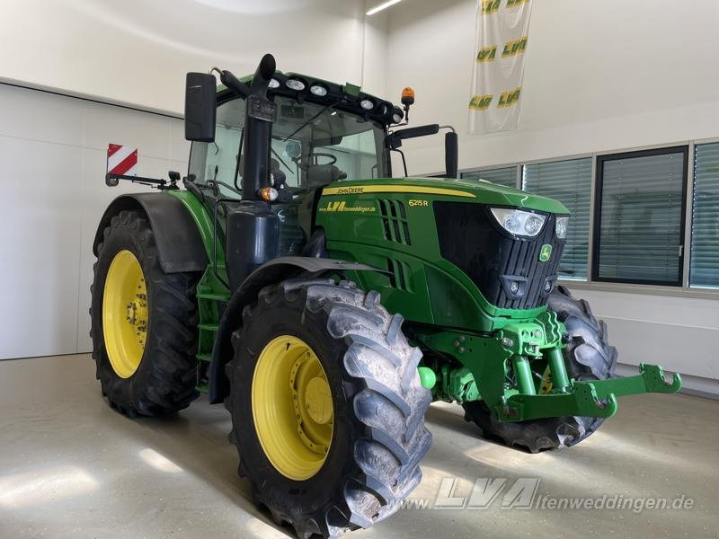 John Deere 6215R - Traktors: foto 5 John Deere 6215R - Traktors: foto 5