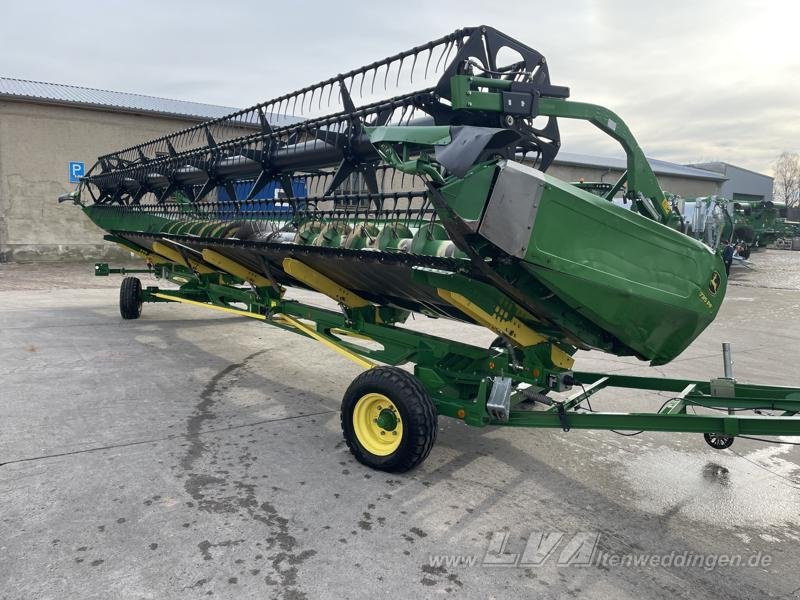 John Deere 735 PremiumFlow - Labības heders: foto 2 John Deere 735 PremiumFlow - Labības heders: foto 2