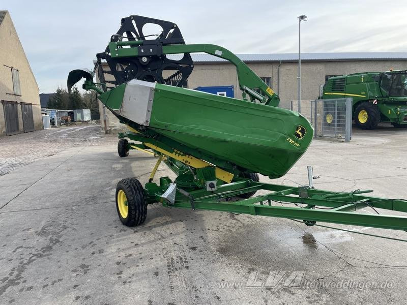 John Deere 735 PremiumFlow - Labības heders: foto 1 John Deere 735 PremiumFlow - Labības heders: foto 1