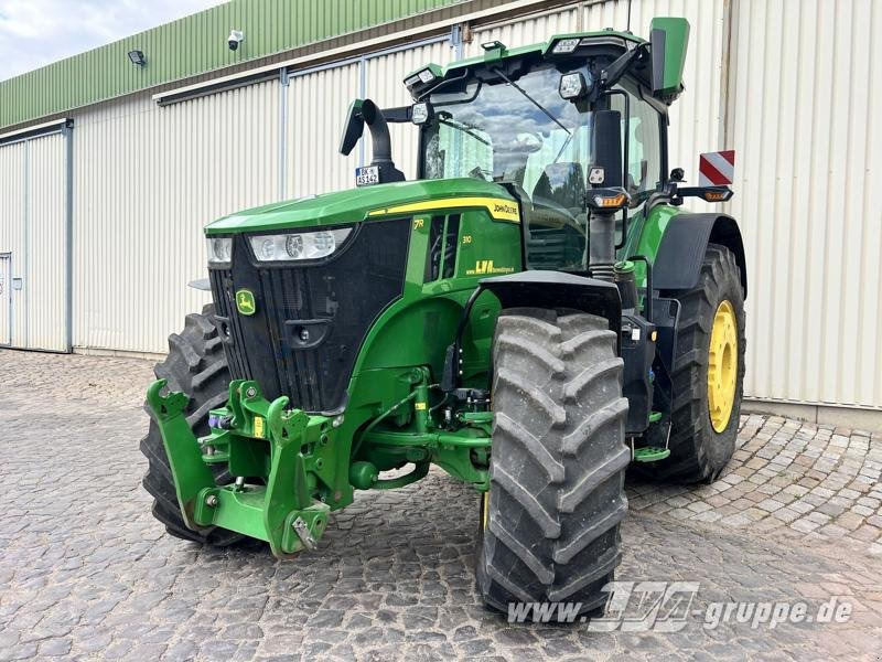 John Deere 7R 310 - Traktors: foto 1 John Deere 7R 310 - Traktors: foto 1