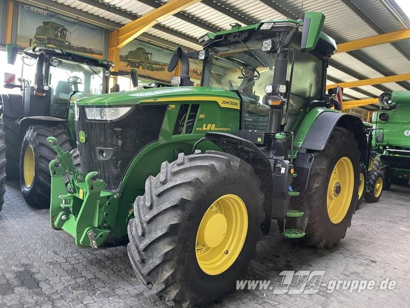 John Deere 7R 310 - Traktors: foto 1 John Deere 7R 310 - Traktors: foto 1