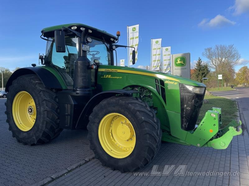 John Deere 8295R FH+FZW - Traktors: foto 4 John Deere 8295R FH+FZW - Traktors: foto 4