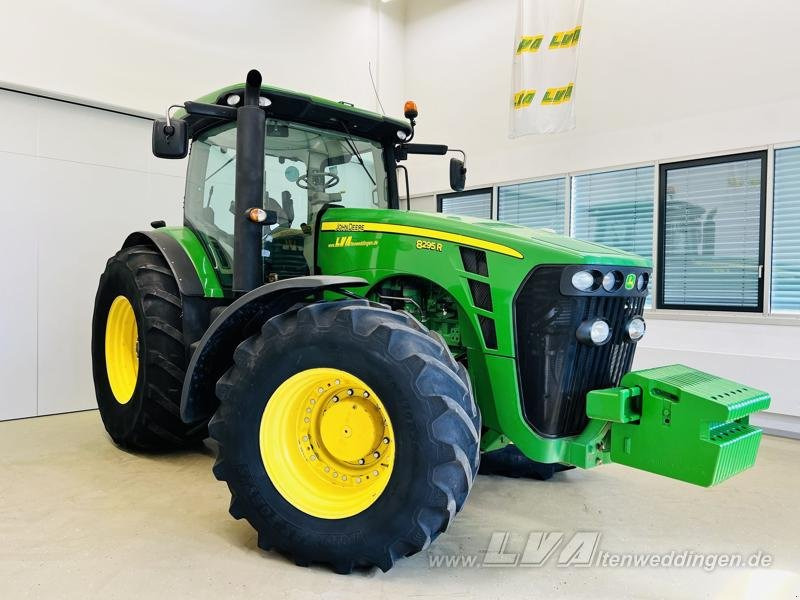 John Deere 8295R - Traktors: foto 2 John Deere 8295R - Traktors: foto 2