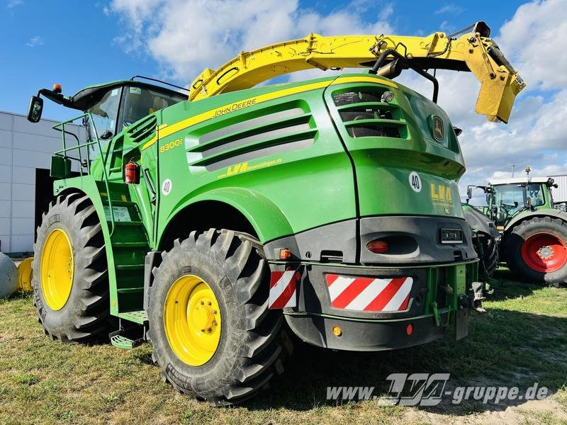 John Deere 8300 - Traktors: foto 5 John Deere 8300 - Traktors: foto 5