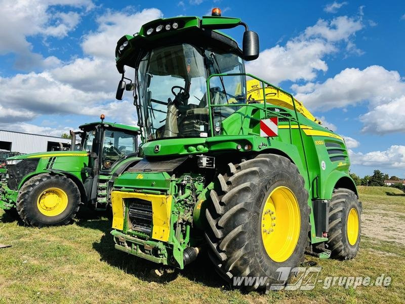 John Deere 8300 - Traktors: foto 1 John Deere 8300 - Traktors: foto 1