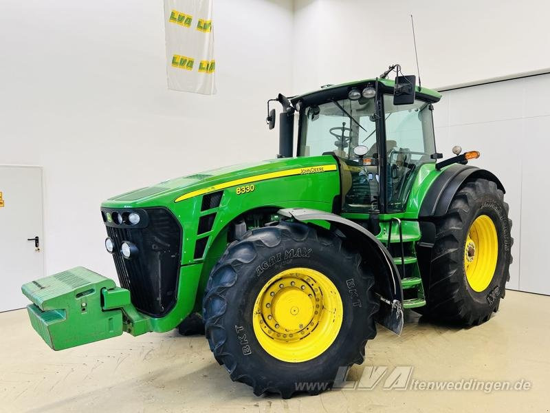 John Deere 8330 PowerShift - Traktors: foto 4 John Deere 8330 PowerShift - Traktors: foto 4