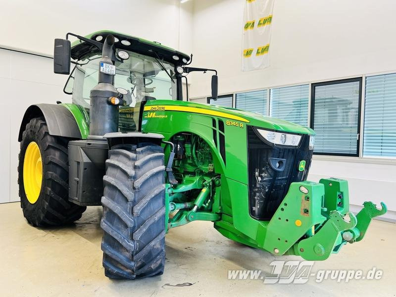 John Deere 8345R FRONT PTO - Traktors: foto 2 John Deere 8345R FRONT PTO - Traktors: foto 2