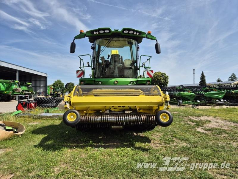 John Deere 8600i - Lopbarības kombains: foto 2 John Deere 8600i - Lopbarības kombains: foto 2
