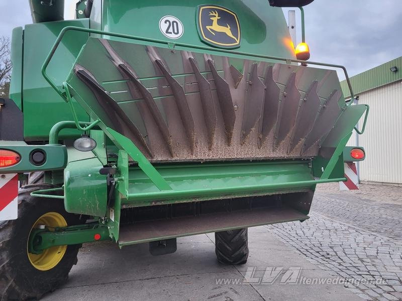 John Deere T660 i ProDrive - Labības kombains: foto 5 John Deere T660 i ProDrive - Labības kombains: foto 5