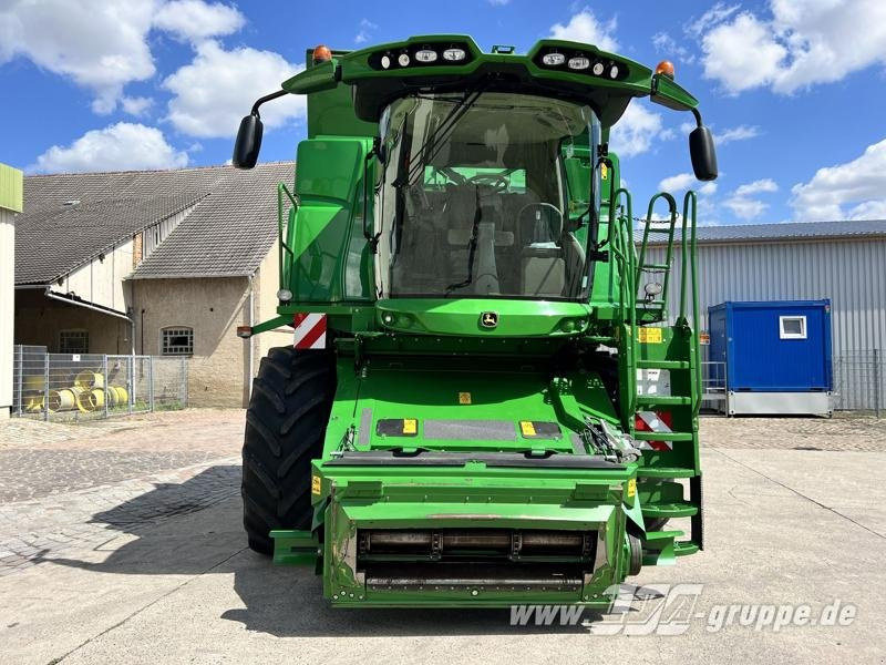 John Deere T660 i ProDrive - Labības kombains: foto 2 John Deere T660 i ProDrive - Labības kombains: foto 2