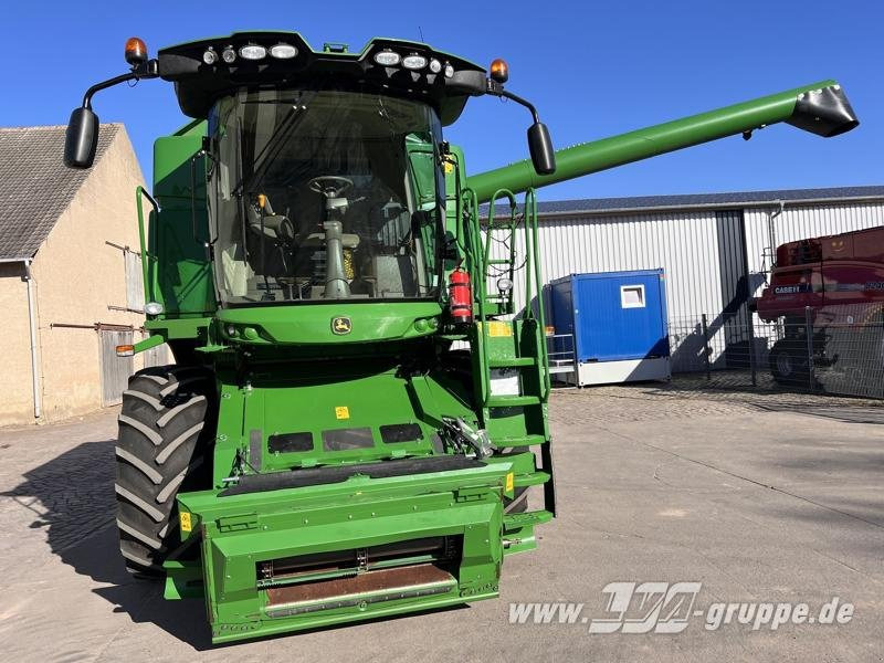John Deere W550 - Labības kombains: foto 3 John Deere W550 - Labības kombains: foto 3