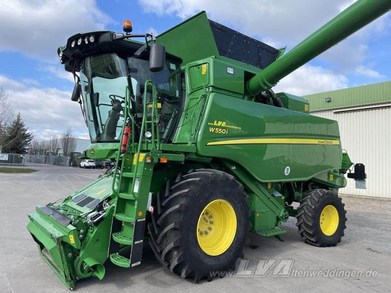 John Deere W550 - Labības kombains: foto 1 John Deere W550 - Labības kombains: foto 1