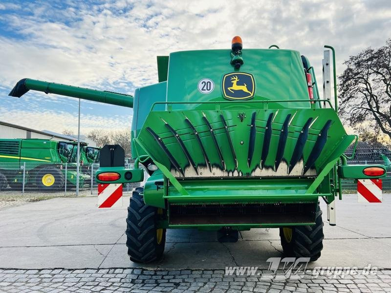 John Deere W660 - Labības kombains: foto 5 John Deere W660 - Labības kombains: foto 5