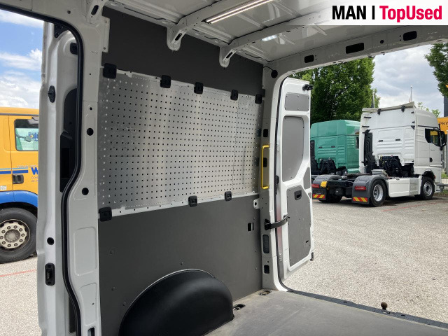 MAN TGE 3.180 4X2F SB - Kravas mikroautobuss: foto 2 MAN TGE 3.180 4X2F SB - Kravas mikroautobuss: foto 2