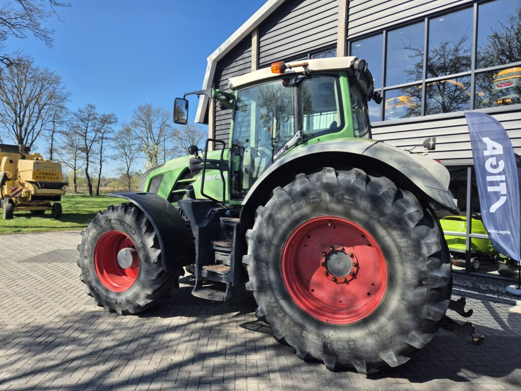 FENDT 828 - Traktors: foto 5 FENDT 828 - Traktors: foto 5