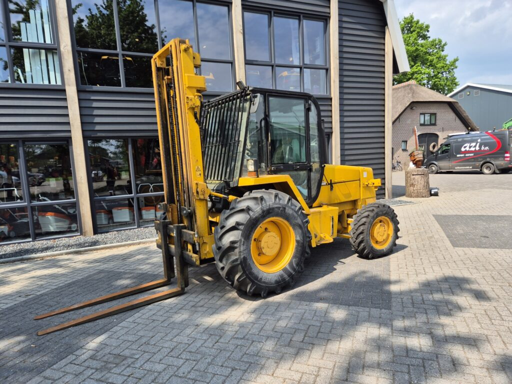 JCB 926 roughterrain forklift - Dīzeļiekrāvējs: foto 2 JCB 926 roughterrain forklift - Dīzeļiekrāvējs: foto 2