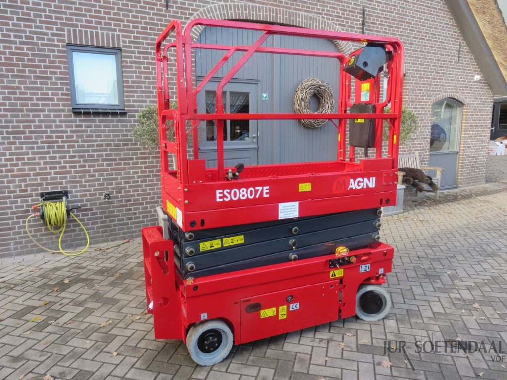 Jaunā Šķērveida pacēlājs MAGNI ES0807: foto 7 Jaunā Šķērveida pacēlājs MAGNI ES0807: foto 7