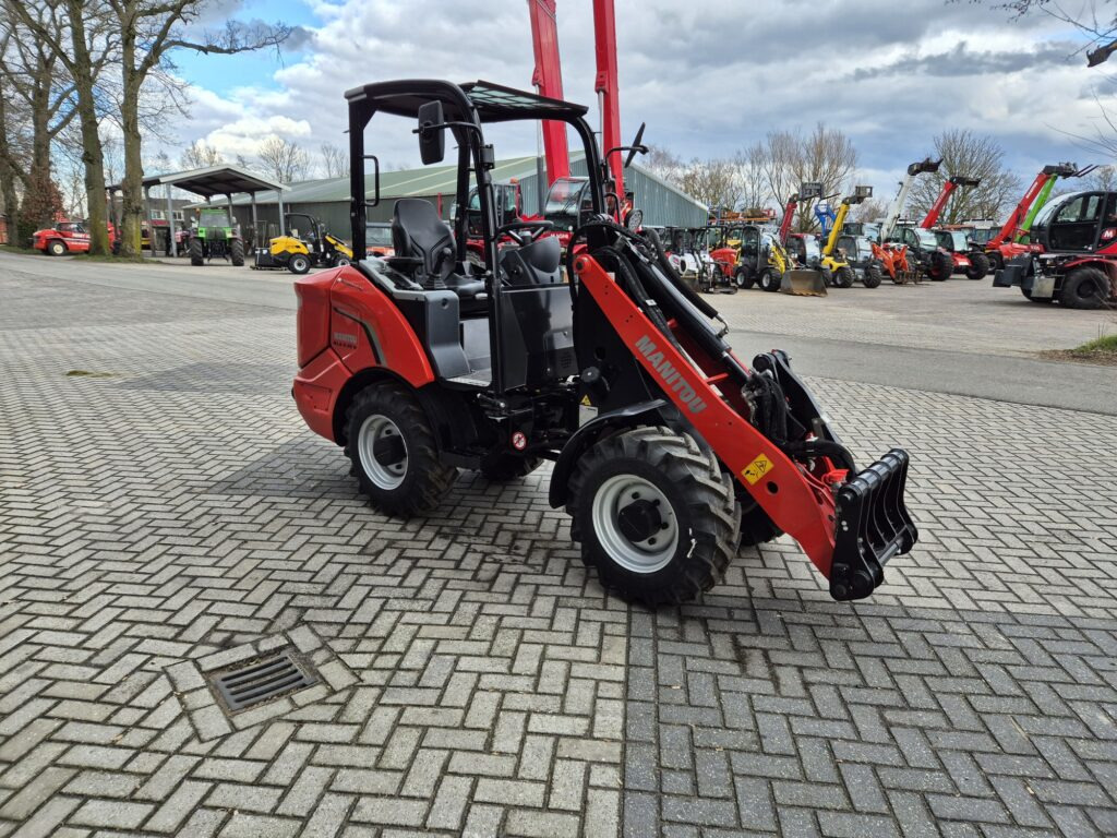 Mini iekrāvējs MANITOU MLA 3-25H miniloader: foto 6