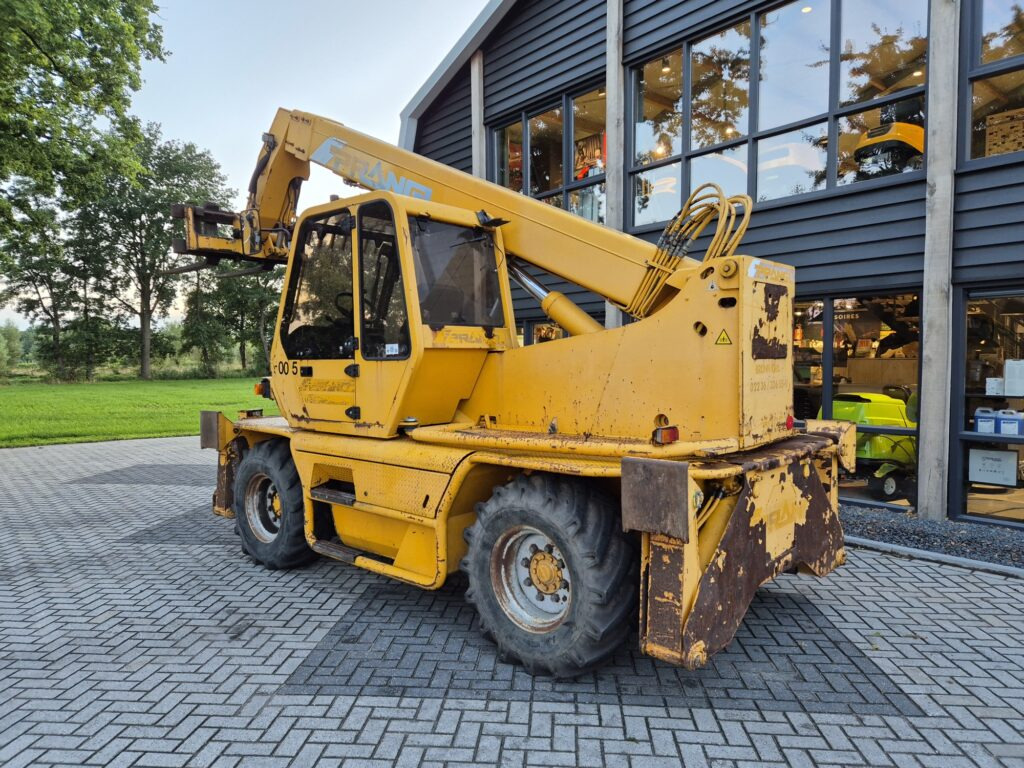 MERLO Roto 30.13 - Teleskopiskais iekrāvējs: foto 3 MERLO Roto 30.13 - Teleskopiskais iekrāvējs: foto 3