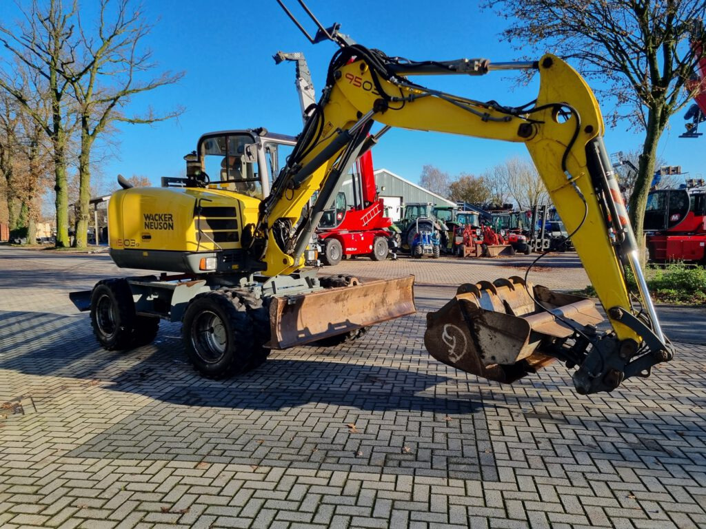 NEUSON 9503 - Riteņu ekskavators: foto 5 NEUSON 9503 - Riteņu ekskavators: foto 5