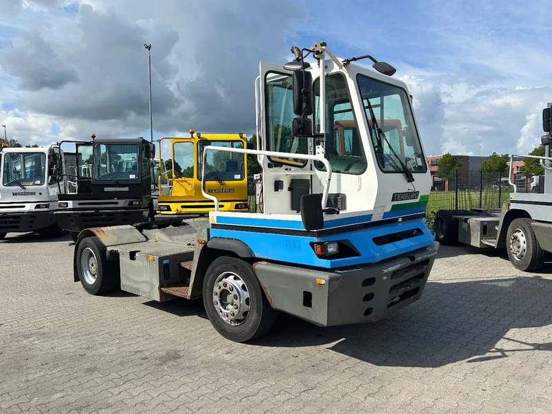 Terberg YT 182 10 x ON STOCK | 2006 | 2008 | 2011 | 2013 | 2019 | 2020 | - Termināļa traktors: foto 5 Terberg YT 182 10 x ON STOCK | 2006 | 2008 | 2011 | 2013 | 2019 | 2020 | - Termināļa traktors: foto 5