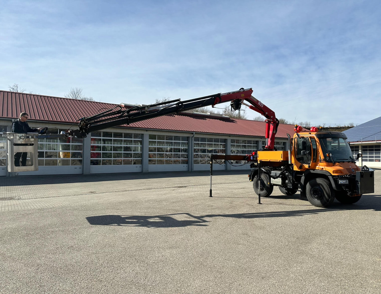 Unimog 400 - U400 405 25177 mit Wechselkran Merced - Komunālā/ Specializētā tehnika: foto 2 Unimog 400 - U400 405 25177 mit Wechselkran Merced - Komunālā/ Specializētā tehnika: foto 2
